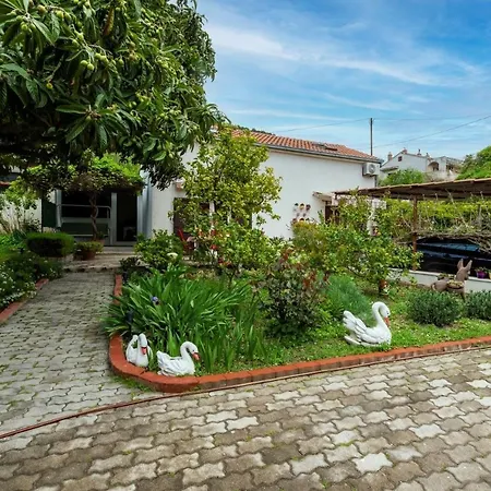 Apartment House Iskra Split
